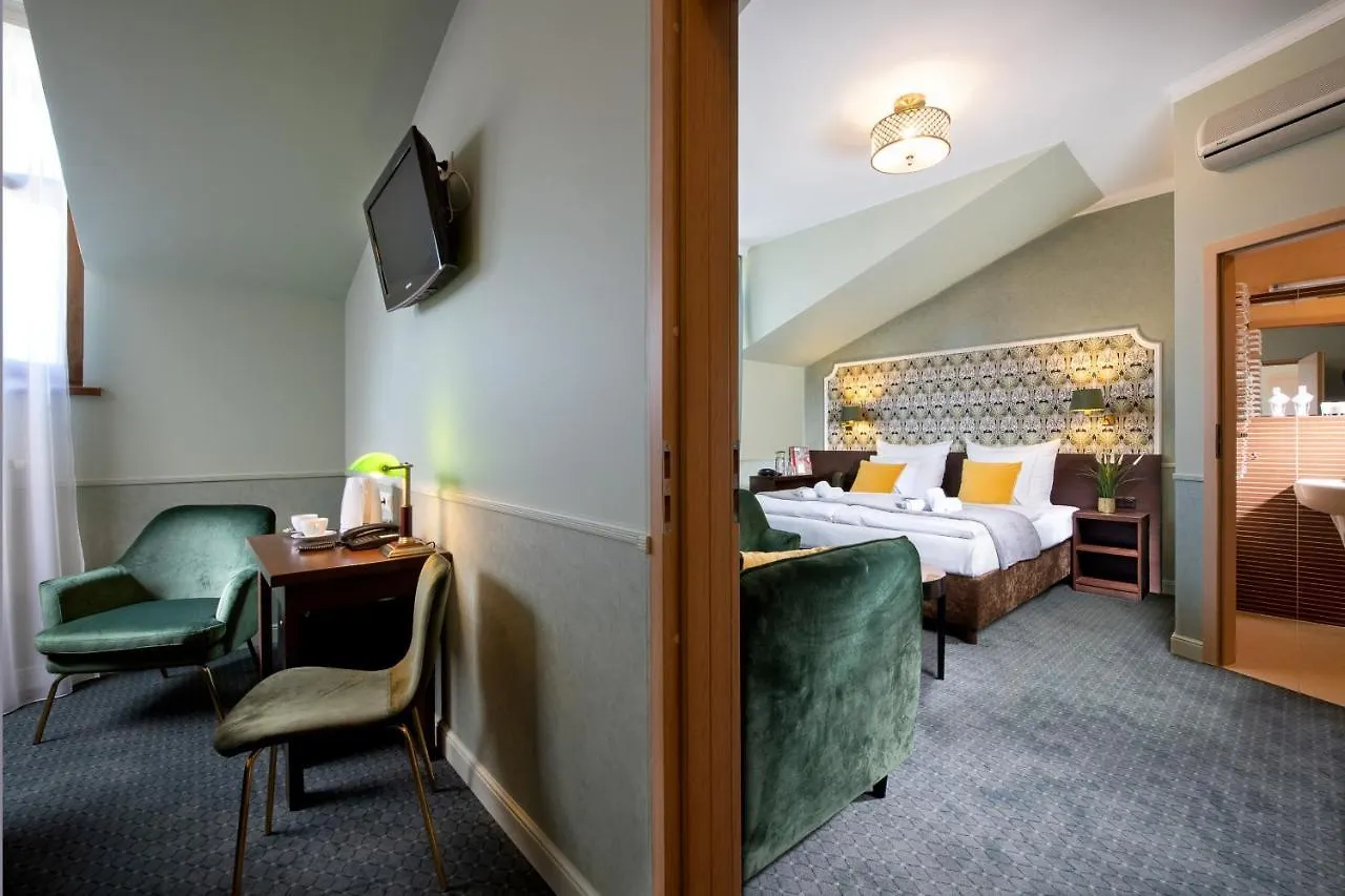 Amber Boutique Hotels - Hotel Amber Krakow 3*,