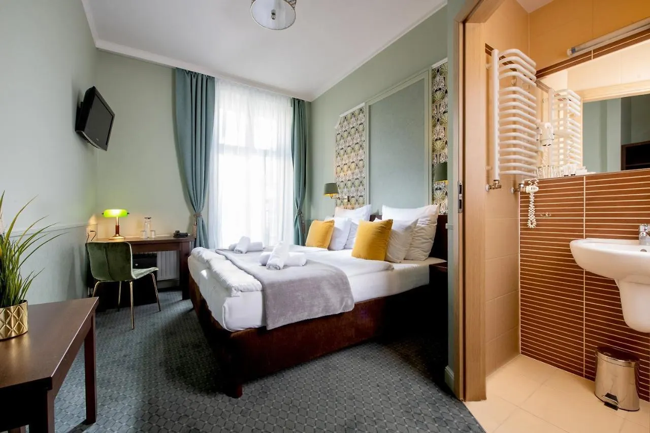 Amber Boutique Hotels - Hotel Amber Krakow 3*,  Polonya